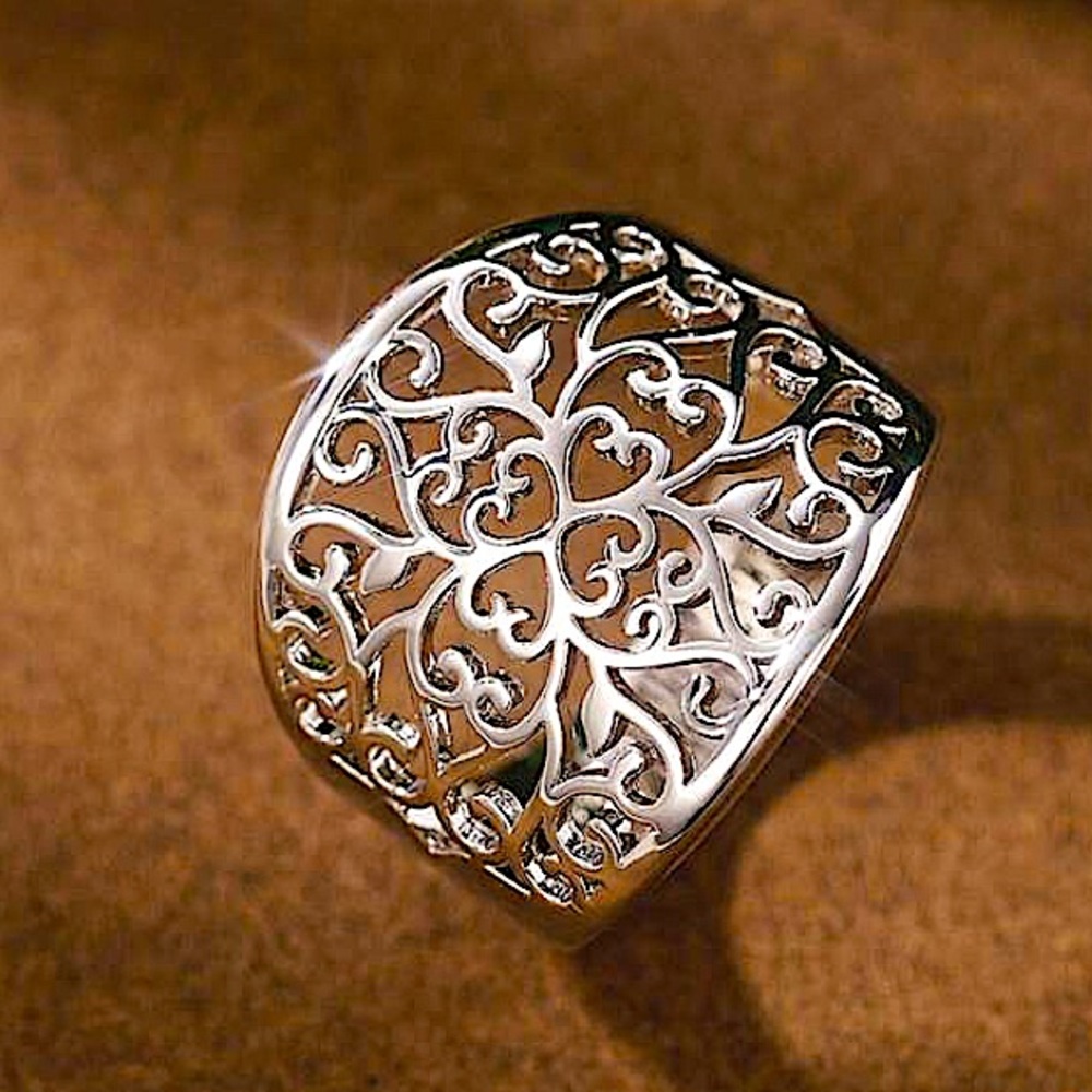 STERLING SILVER FLOWER HOLLOW VINTAGE RING - Picture 2 of 11